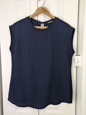 Vertiche NWT Women's Size Medium Navy Blouse