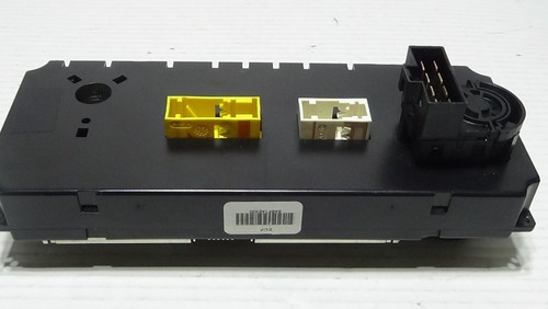 2005-2007 Nissan Armada Titan AC Heater climate Control Switch Black - Picture 5 of 8