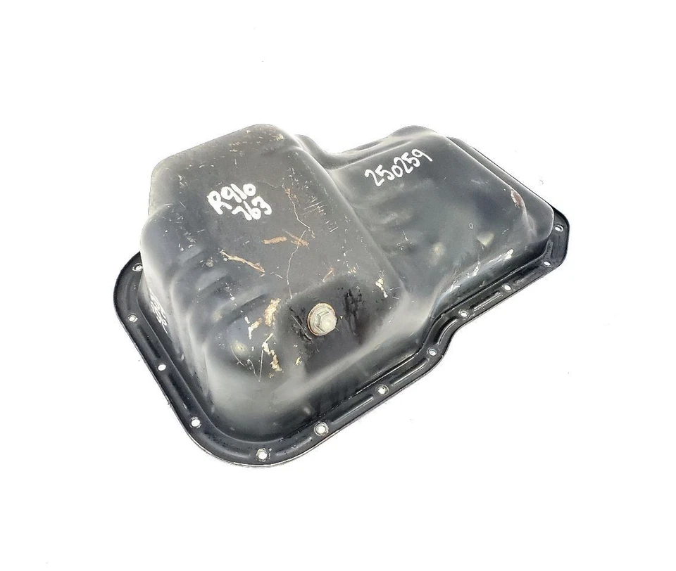 1994 1995 1996 1997 1998 1999 2000 2001 Toyota Camry OEM Oil Pan - Image 3 of 4