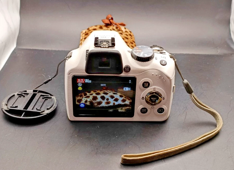 ❤️動作品★超望遠720mm★200倍ズーム★FinePix★S4500★白色④ 富士フイルム FinePix S4500 価格比較 - 価格.com