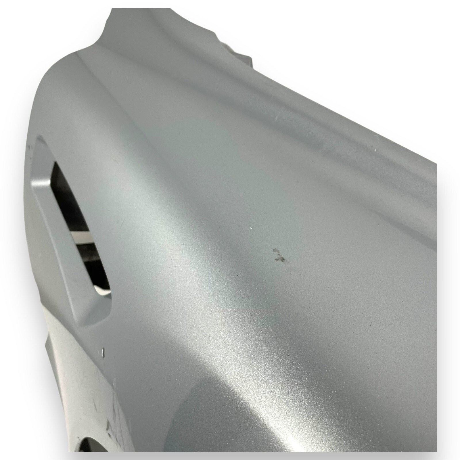 Aston Martin DBS 2007-2012 Front Right Fender P/N 8D3316005AG