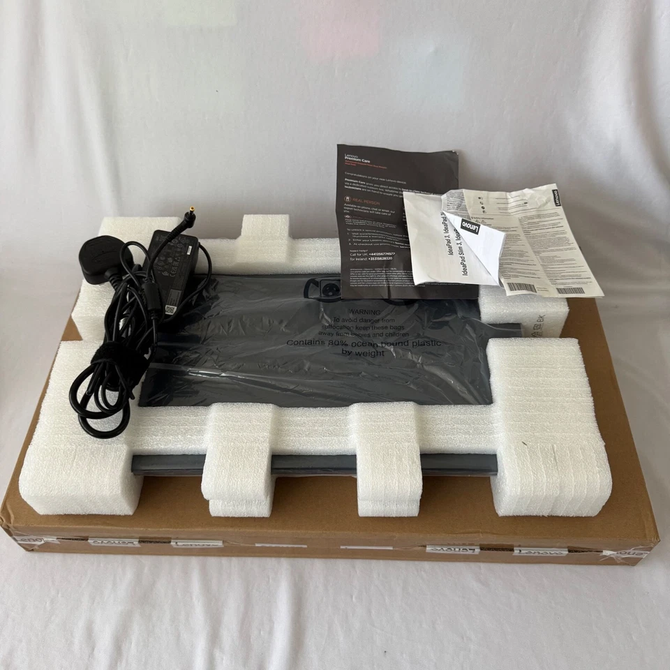 Lenovo IdeaPad 3 17IAU7 17.3" Laptop Pentium Gold 20GB RAM 128GB SSD Dead Pixel - Image 4 of 4