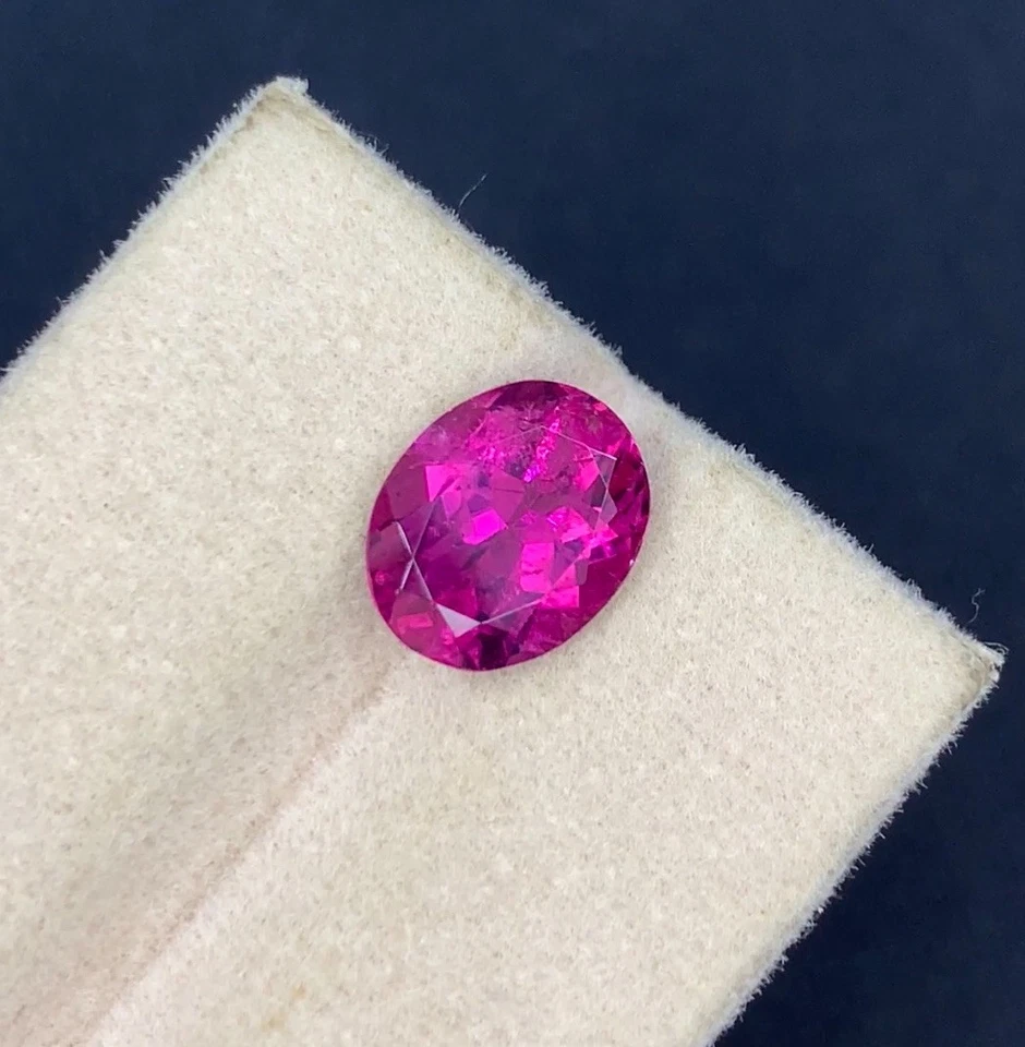 Rubellite Tourmaline Gemstone, Hot Pink Tourmaline Loose Stone - 2.80 Carats - Image 4 of 4
