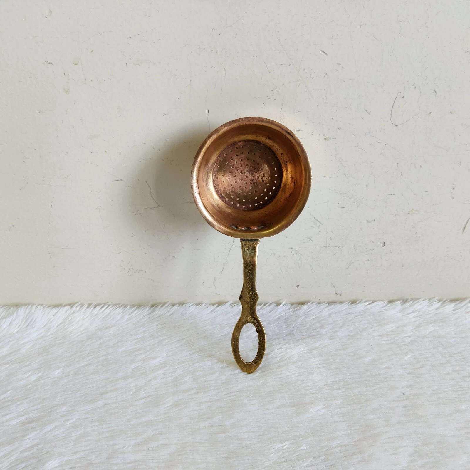 1930s Vintage Brass Tea Strainer VINTAGE brass Kitchenware Old Collectible ME870
Opens in a new wind