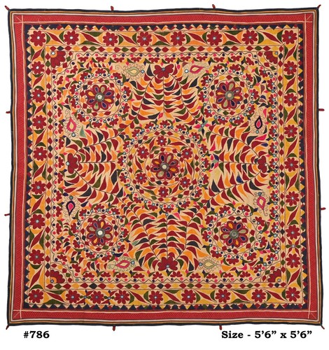 Arazzo Vintage Ricamato a Mano Gujrati Tessuti Da Parete Arte Da Parete 5,6 X 5,6 Piedi - Foto 2 di 7