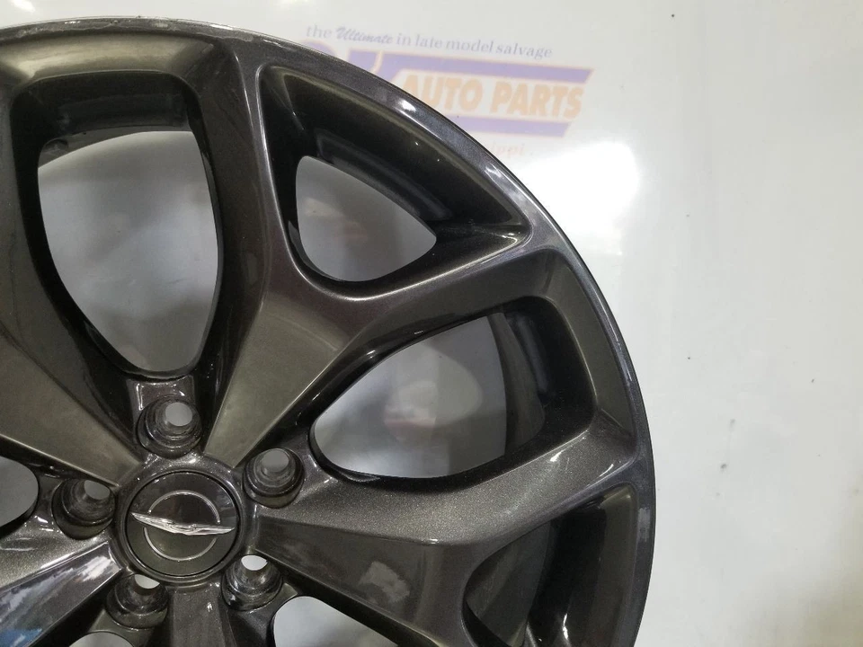 23 2023 CHRYSLER 300 S 20X8 WHEEL ALLOY 5Y SPOKES BLACK SEE IMAGES - Изображение 4 из 4