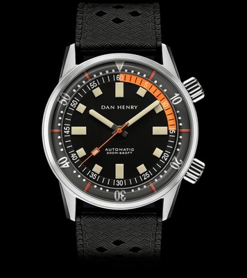 Dan Henry 1970 Automatic Diver w two straps