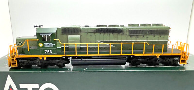 HO KATO 37-2903 EMD SD40-2 SNOOT NOSE BRITISH COLUMBIA RAILWAY 753 DCC ...