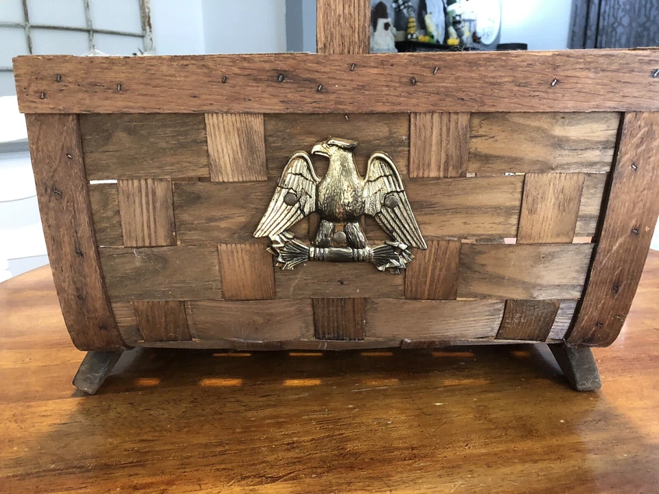 Porta-cesta vintage americana tecido madeira tronco lenha MCM Eagle 16,5” - Imagem 4 de 4