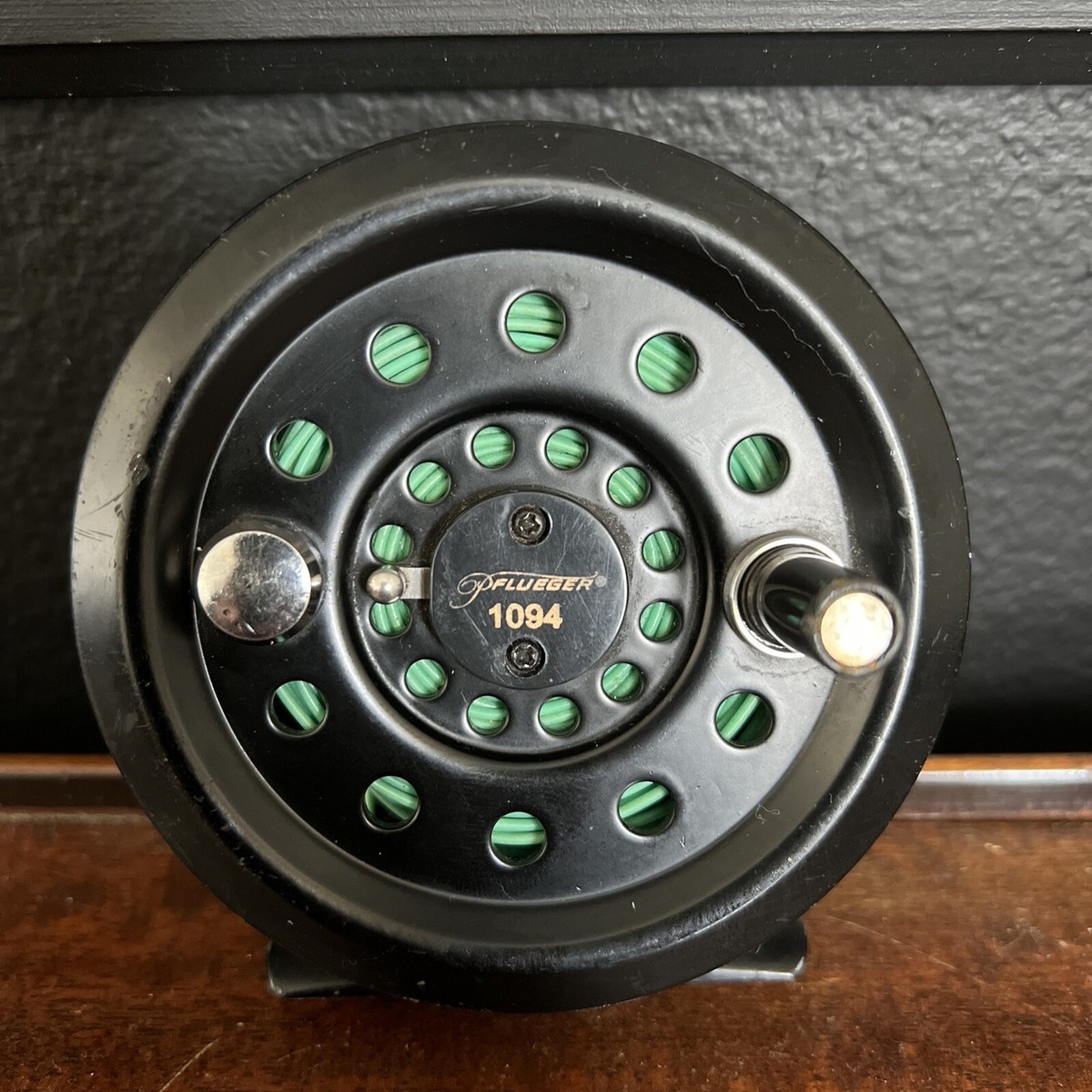 Pflueger Fly Fishing Reel model 1094 | eBay