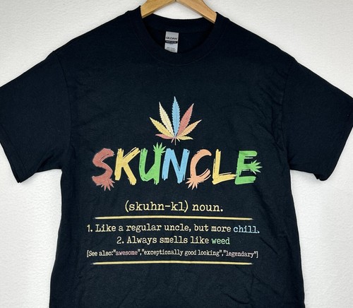 Weed Skuncle Definition Father Uncle Gift Tee Men's Medium Short Sleeve T-Shirt