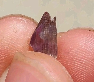 Gemmy Blue/ Yellow Terminated Tanzanite Crystal Unheated 3cts