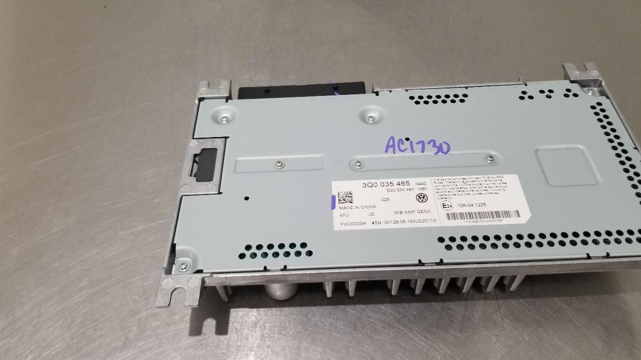 17 BENTLEY BENTAYGA RADIO AUDIO AMPLIFIER AMP 3Q0035465