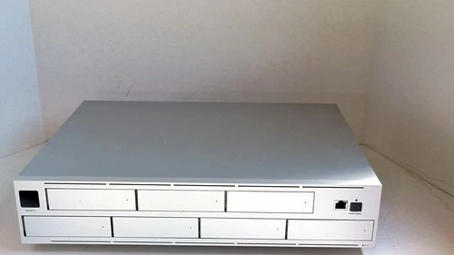 Ubiquiti UNAS-Pro Network Attached Storage Professional, 7-bay *READ