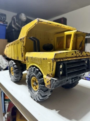 Tonka Vintage Pressed Steel Yellow Dump Truck Construction Vehicle Toy