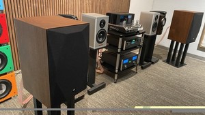 MoFI SourcePoint 10 Master Edition (ME) Monitors with Factory Stands!