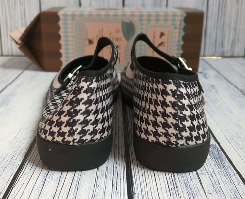 Hot Chocolate Design "Mrs Pepper" Mary Jane Flat Shoes Pumps UK 10 - Picture 5 of 8