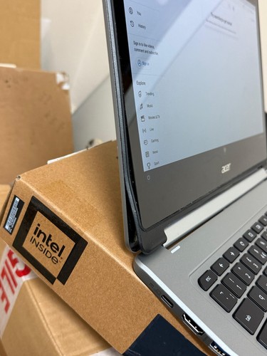 ACER R13 MediaTek M8173C 4GB RAM 64GB eMMC 13,3" Touch (linkes Seitenscharnier beschädigt) - Bild 4 von 5