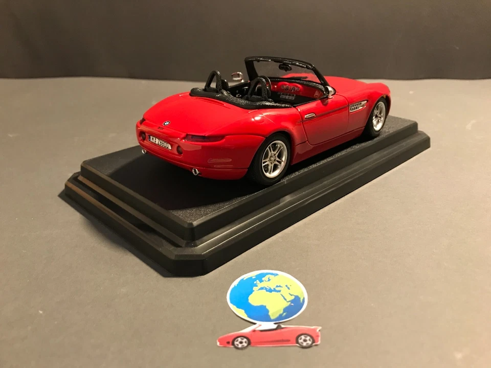 Bburago BMW Z8, automodello scala 1:24 - 1:25, vintage (1088) - Immagine 3 di 4