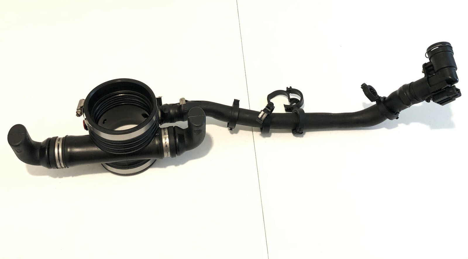 06 MASERATI QUATTROPORTE M139 AIR INTAKE DUCT BOOT w/ HOSE USED