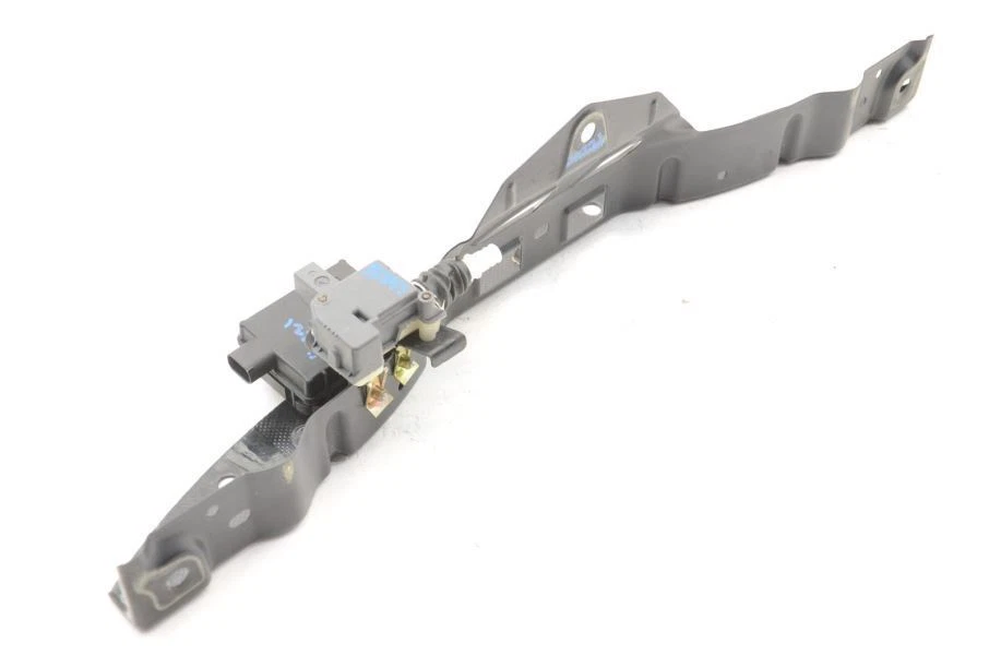 2005-2008 Porsche Boxster 987 2.7L Front Bumper Center Support 99750553100 - Изображение 3 из 4