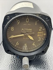 VINTAGE KOLLSMAN SCOUT ALTIMETER AIRPLANE ALTITUDE INDICATOR GAUGE NICE!!!! VINTAGE KOLLSMAN SCOUT ALTIMETER AIRPLANE ALTITUDE INDICATOR GAUGE NICE!!!!