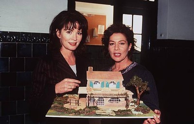 Iris Berben shoots Andrea and Marie in Hamburg ZDF 1997 Old Photo