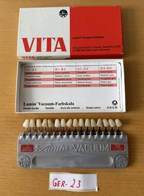 Vita Lumin Vacuum Farbskala  gut erhalten in OVP  GER-23