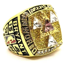 NBA  / 2002 Los Angeles Lakers Championship  Ring / Kobe