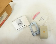 Honeywell T7660B 1015 2 Zone Sensor Module For W7620 Zone Control