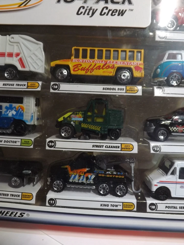2000 Matchbox 10 Pack City Crew Postal Truck- King Tow-Refuse Truck &Mor - Image 3 of 4