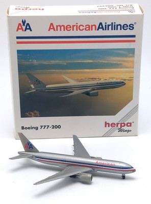 Herpa Wings AMERICAN AIRLINES AA Boeing 777-200 model 1:500 scale airplane