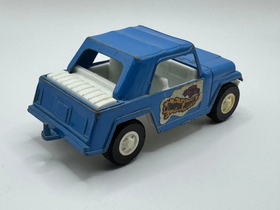Juguete Diecast Tootsietoy 1970 "Jeepster" Jumpin Jeeper Willys azul vintage Foto 3 de 4