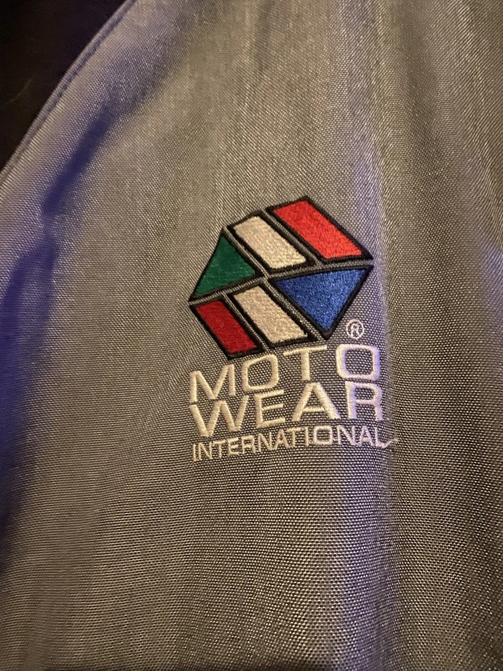 Traje de carreras Moto Wear. Go-Cart, carreras de coches. Foto 2 de 4