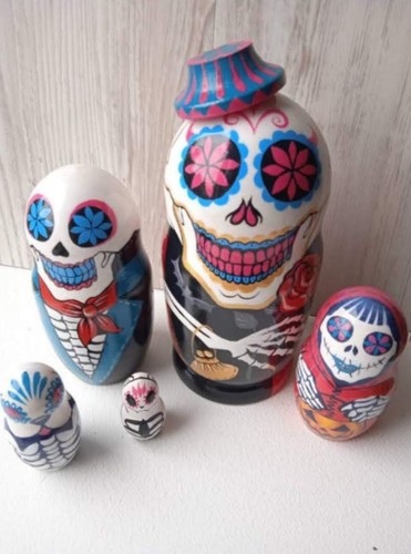 Halloween Nesting Dolls Set of 5 hand-painted wooden dolls Halloween decorations - Picture 5 of 13