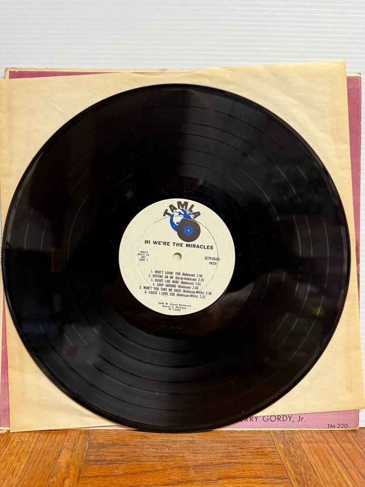 Hi We’re The Miracles LP 1961 Mono Smokey Robinson Gordy RARE Tamla 220 VG Promo - Image 4 of 4