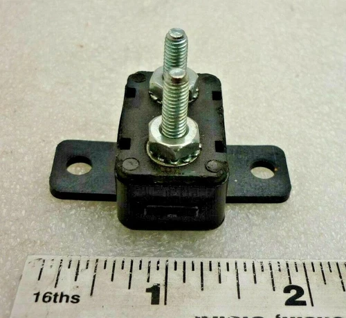 12 Volt 15 Amp Automotive Auto Reset Circuit Breaker, pn CB7-15