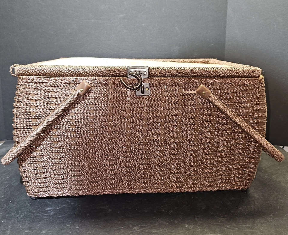 Vintage Wicker Sewing Storage Basket Satin Lined Fabric Top 16x10x8 Plastic Tray - Image 2 of 4