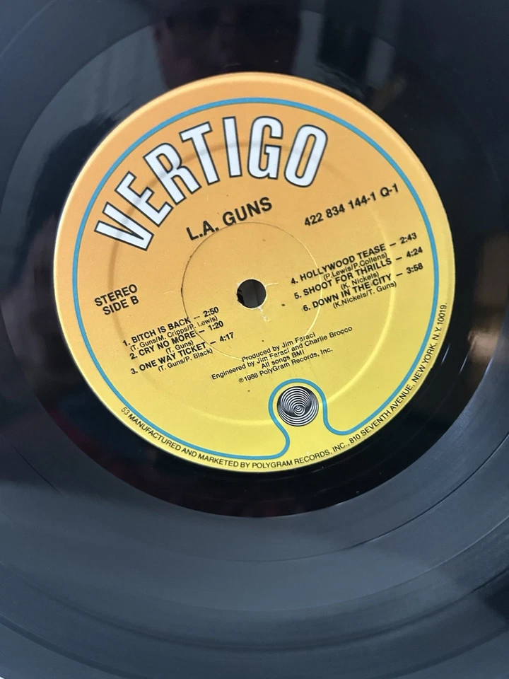 L.A. Guns S/T Debut LP 1988 Original US 1st Press  Foto 3 de 4