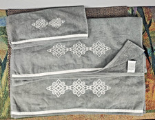 Avanti Riverview Nickel Embroidered Set Of 2 Bath Towels  1 Hand Towel No Tag 