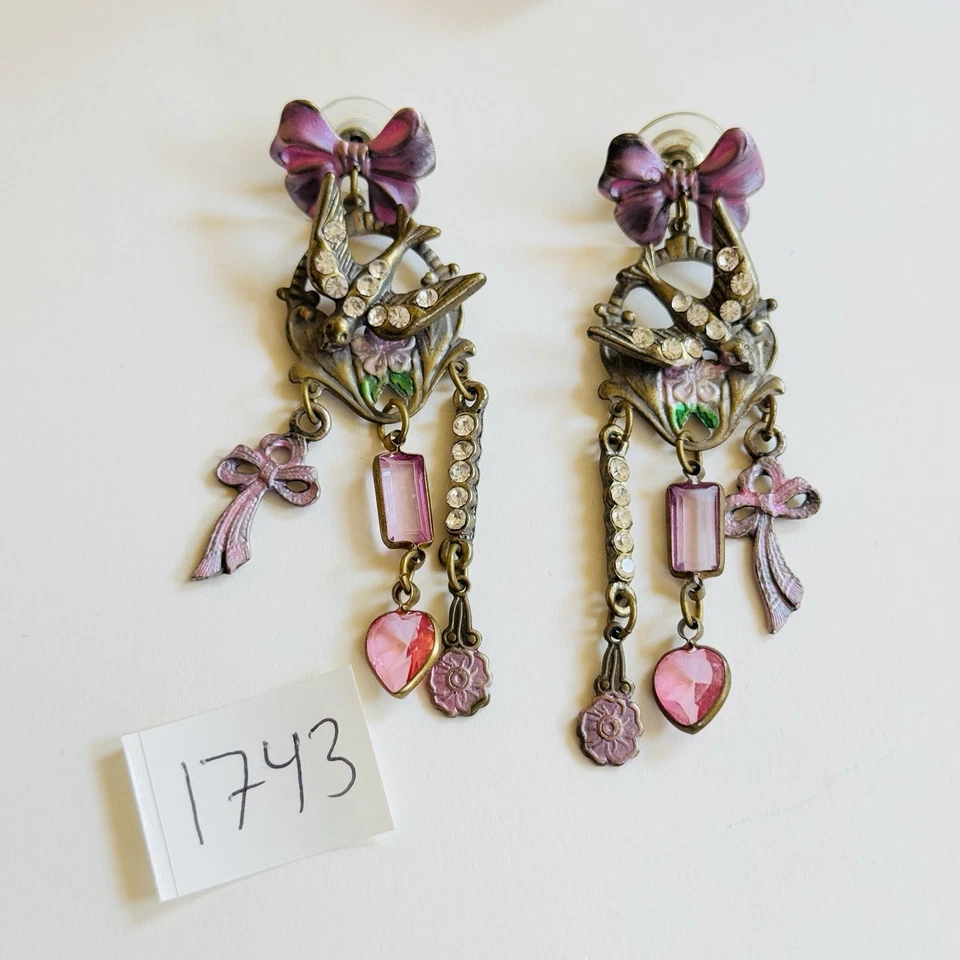 Pendientes Banana Bob Paloma Arco De Colección Cristal Perforado Esmalte Floral Cuelga Foto 4 de 4