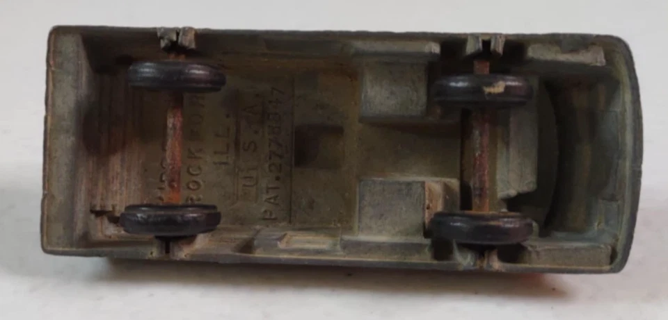 Vintage Midgetoy Firetruck Diecast USA Rockford Illinois - Image 4 of 4