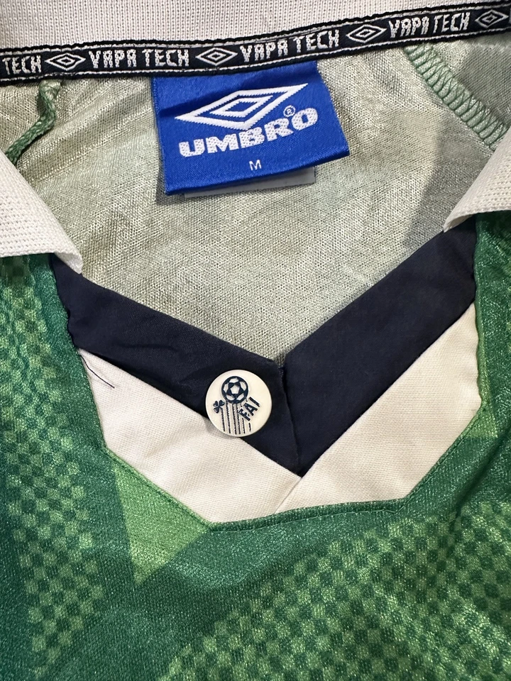 IRELAND NATIONAL TEAM 1998/1999 HOME FOOTBALL SHIRT UMBRO SIZE M AUTHENTIC  - Image 2 of 4