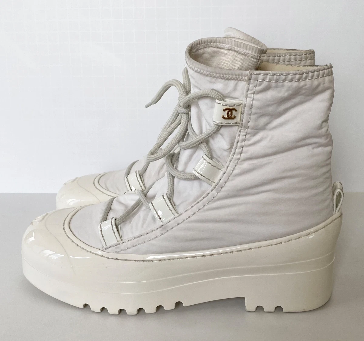 CHANEL 19B WHITE NYLON CC LOGO LACE UP ANKLE BOOTS BOOTIES 39 eBay