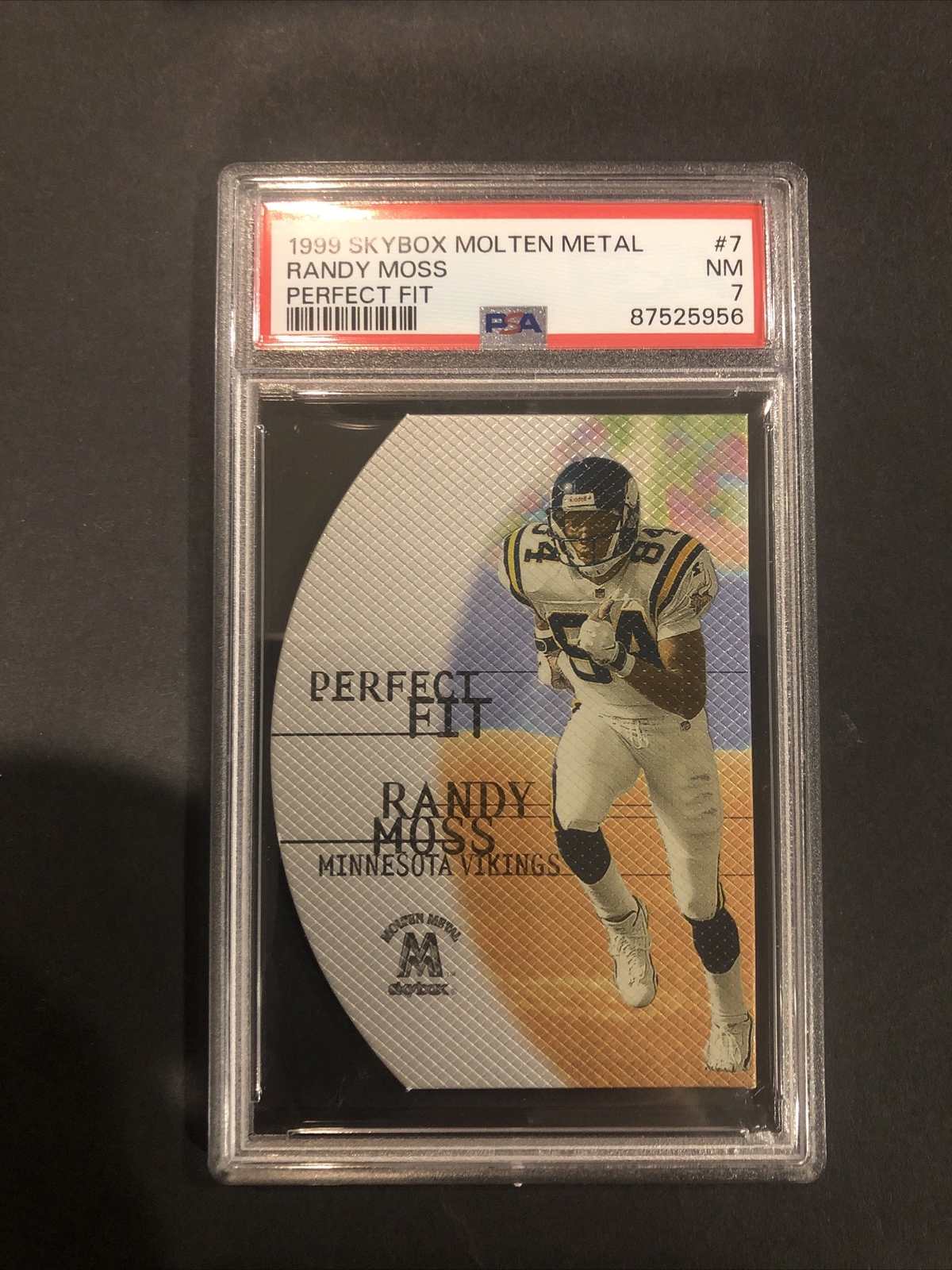 Randy Moss #7 2023 Panini Impeccable Football Elegance Retired Patch Autos