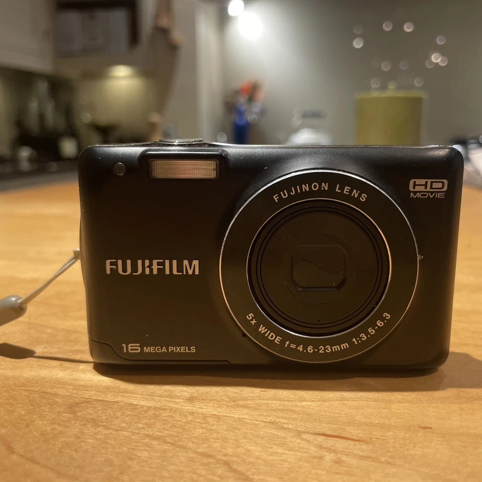 Fujifilm FinePix JX550, photo 1 of 5