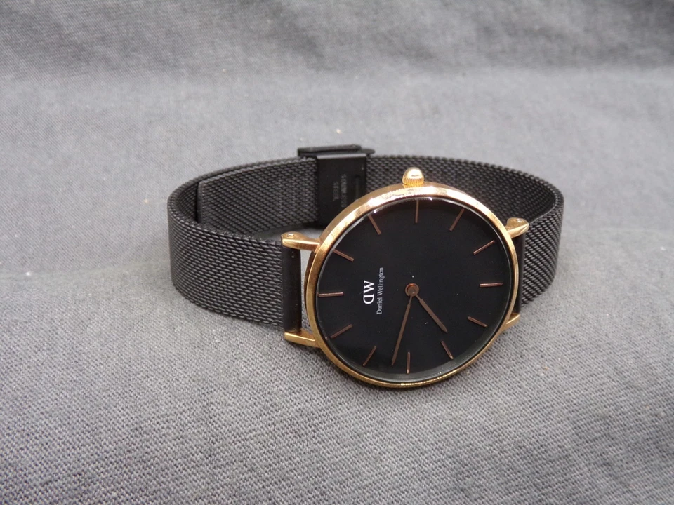 Reloj Mujer DANIEL WELLINGTON con Batería Nueva - ¡Funciona Muy bien! c64 Foto 4 de 4