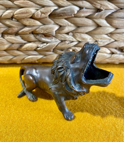 Antique Jennings Bros. 1982 Lion JB Cigar Holder Rest Ashtray Bronze