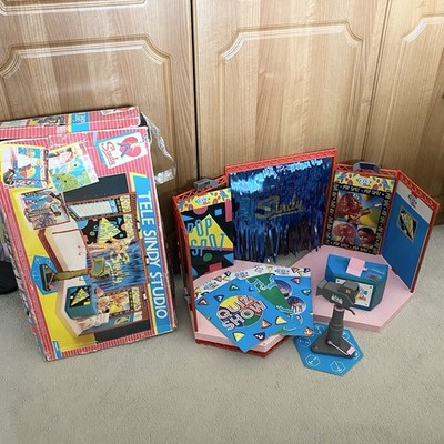 Vintage Pedigree Sindy Puppen ''Tele Sindy Studio'' Set - mit Box