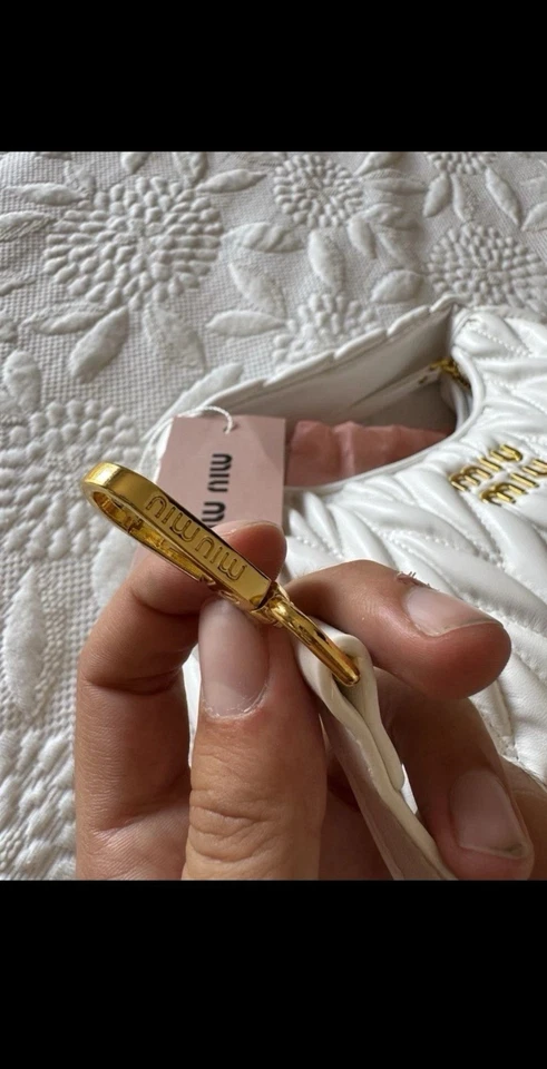 Bolso original Miu Miu con bolsa Foto 3 de 4